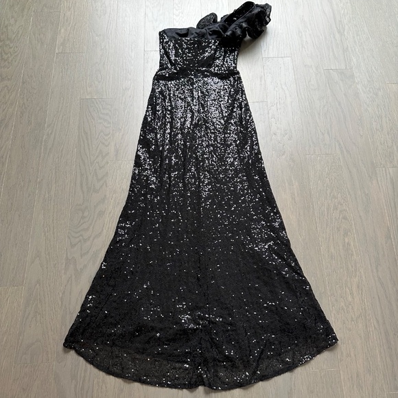 Ieena Mac Duggal Sequin Ruffled One Shoulder Gown Black Maxi Dress - Size 6 - Picture 3 of 14